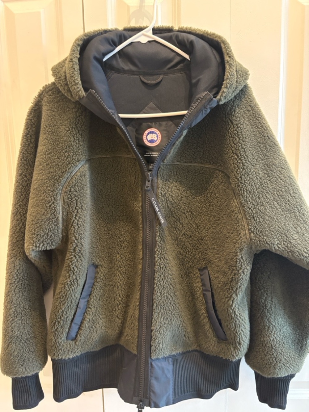 Canada Goose Simcoe Hoodie in Sage, Fleece Hooded Jacket - Picture 5 of 5
